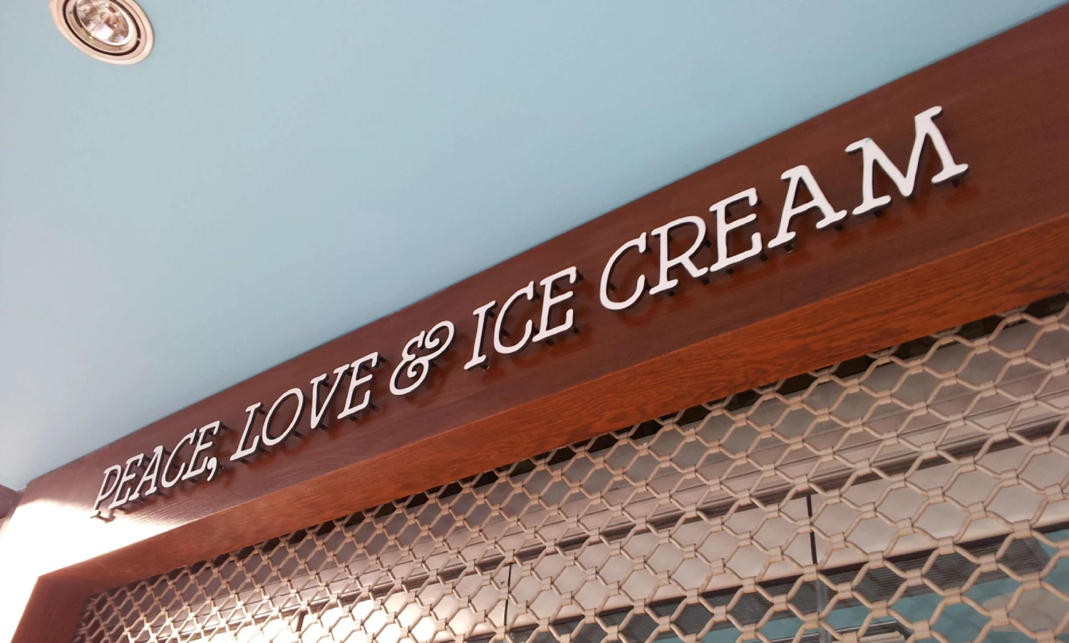 Ben & Jerry small – Technical study