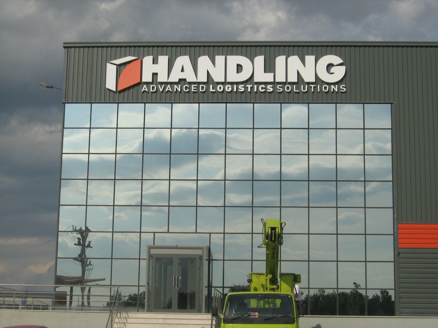 Handling – Technical study