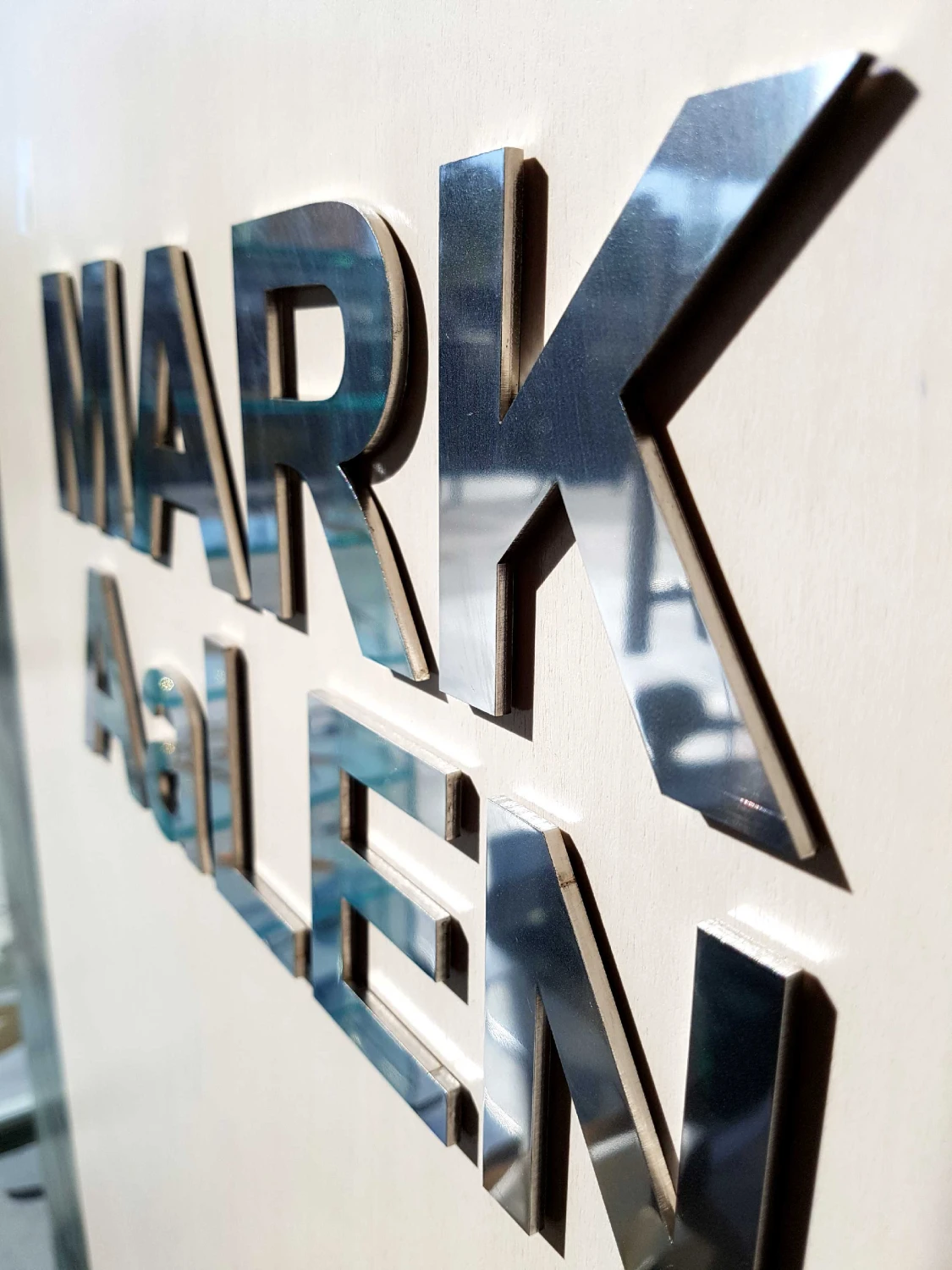 Mark Aalen INOX – Technical study