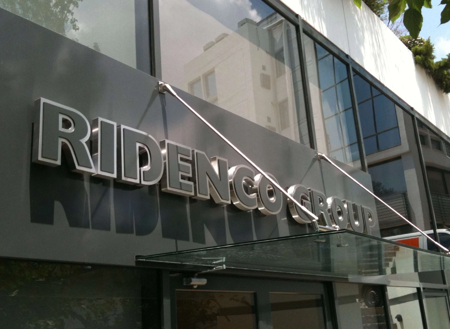Ridenco Plexi on INOX – Technical study